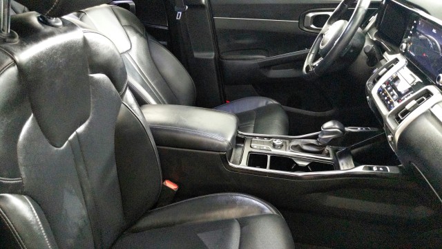 Used 2022 WHITE Kia S image 32