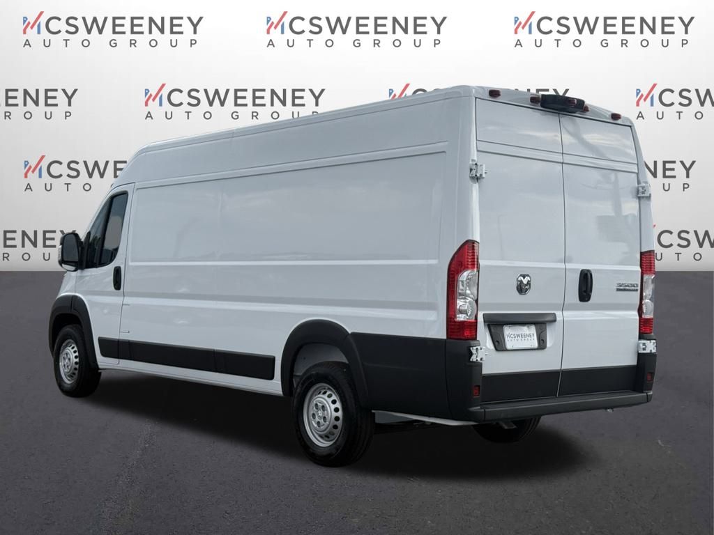 2026 Ram 3500 Tradesman photo 2