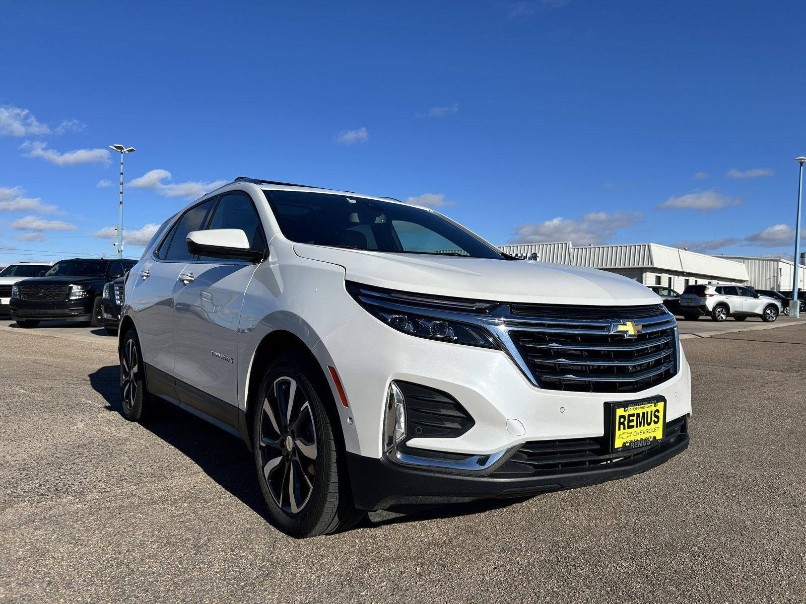 2022 Chevrolet Equinox Premier's photo