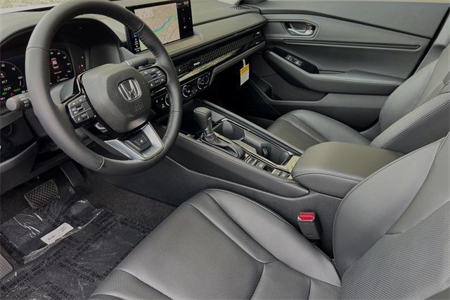 2025 Honda Accord Hybrid Touring photo 9