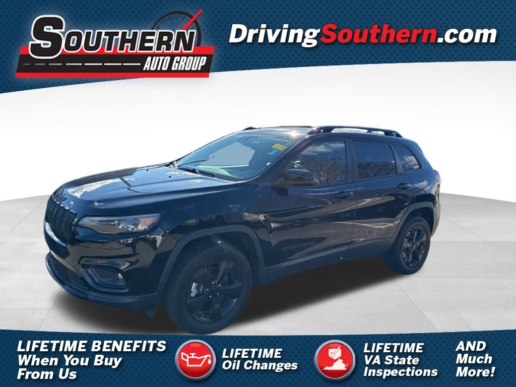 2023 Jeep Cherokee Altitude Lux's photo