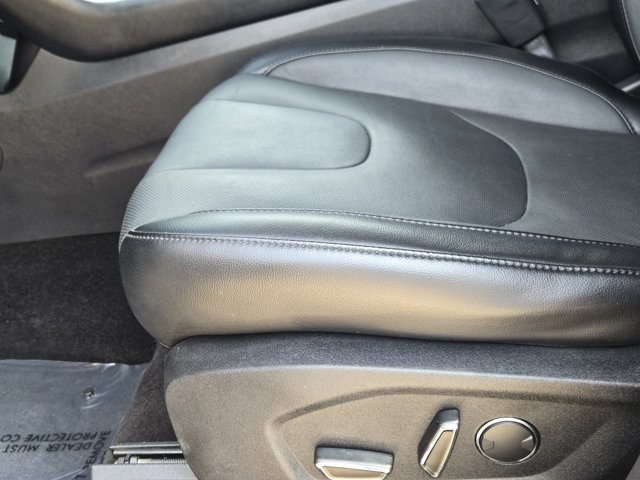 2018 Ford Edge Titanium photo 11