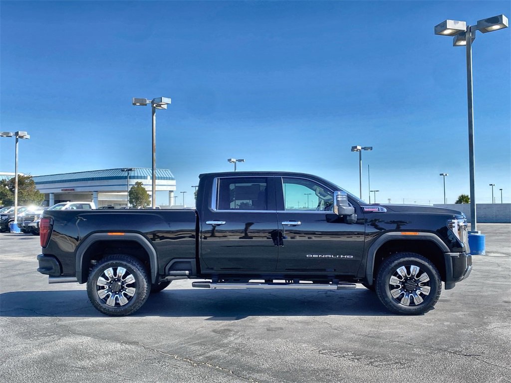 2025 Gmc Sierra 2500 HD Denali photo 4