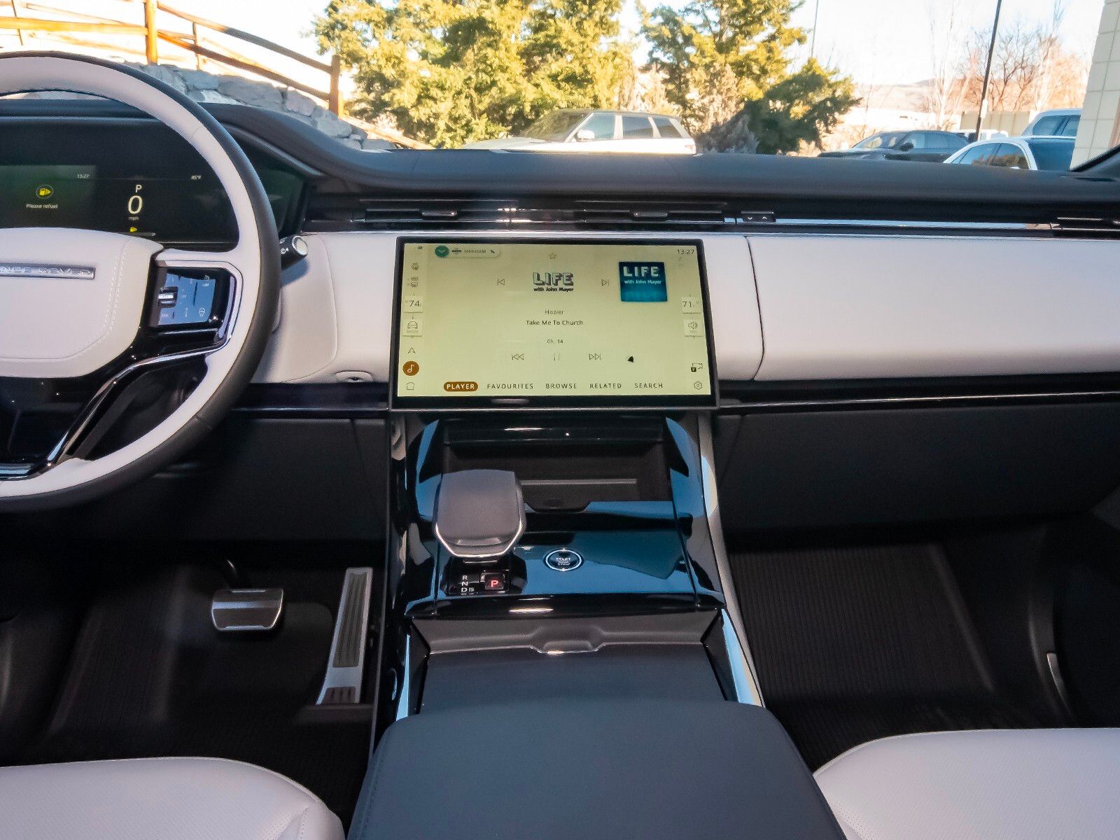 2025 Land Rover Range Rover Sport SE photo 17