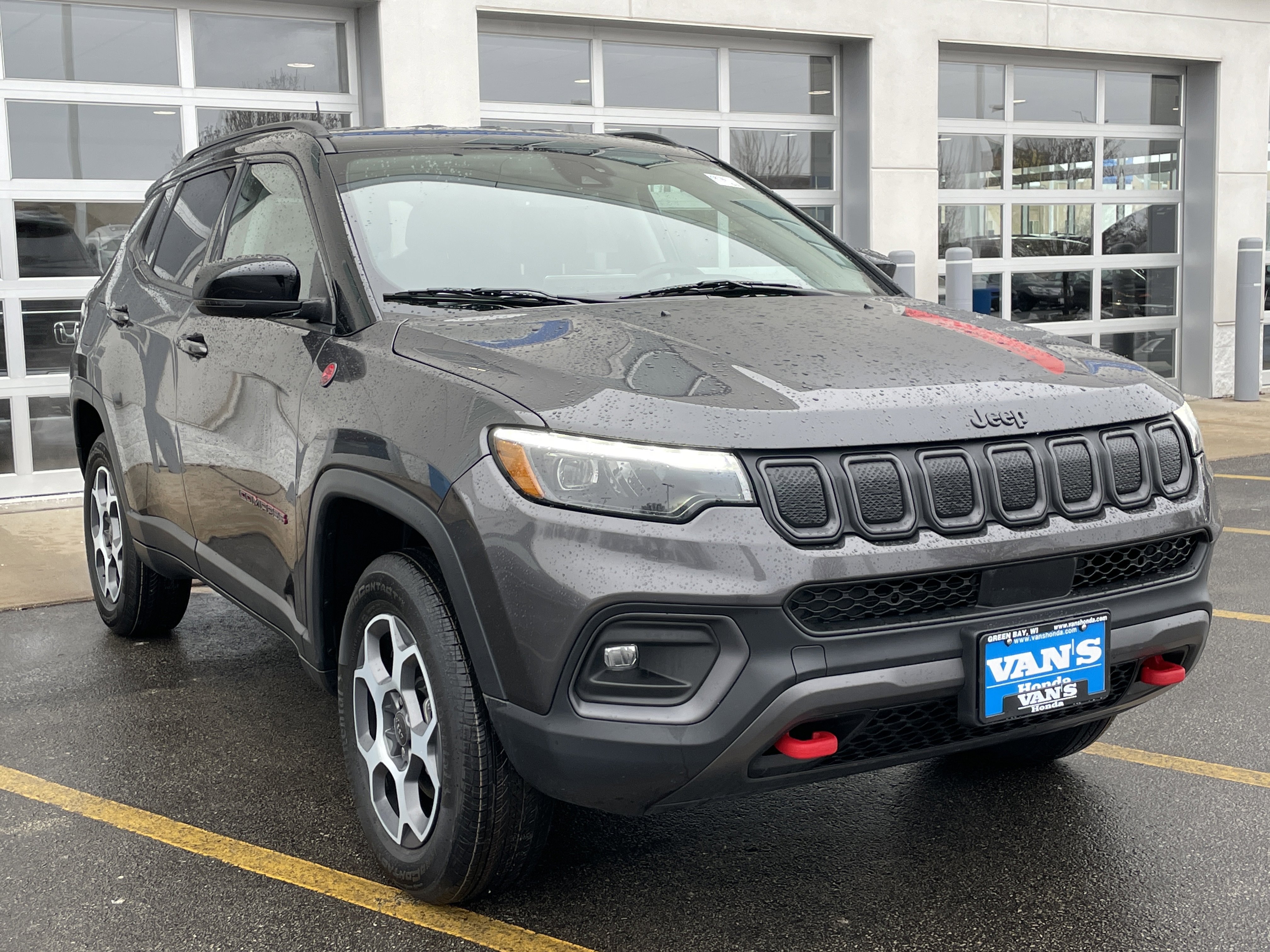 2022 Jeep Compass Trailhawk's photo