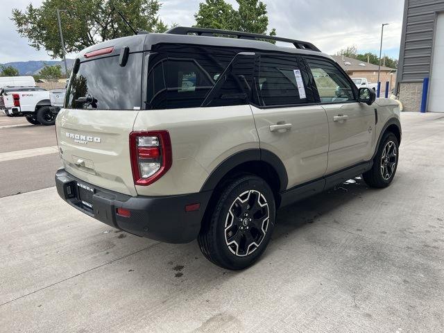 2025 Ford Bronco Sport Outer Banks photo 4