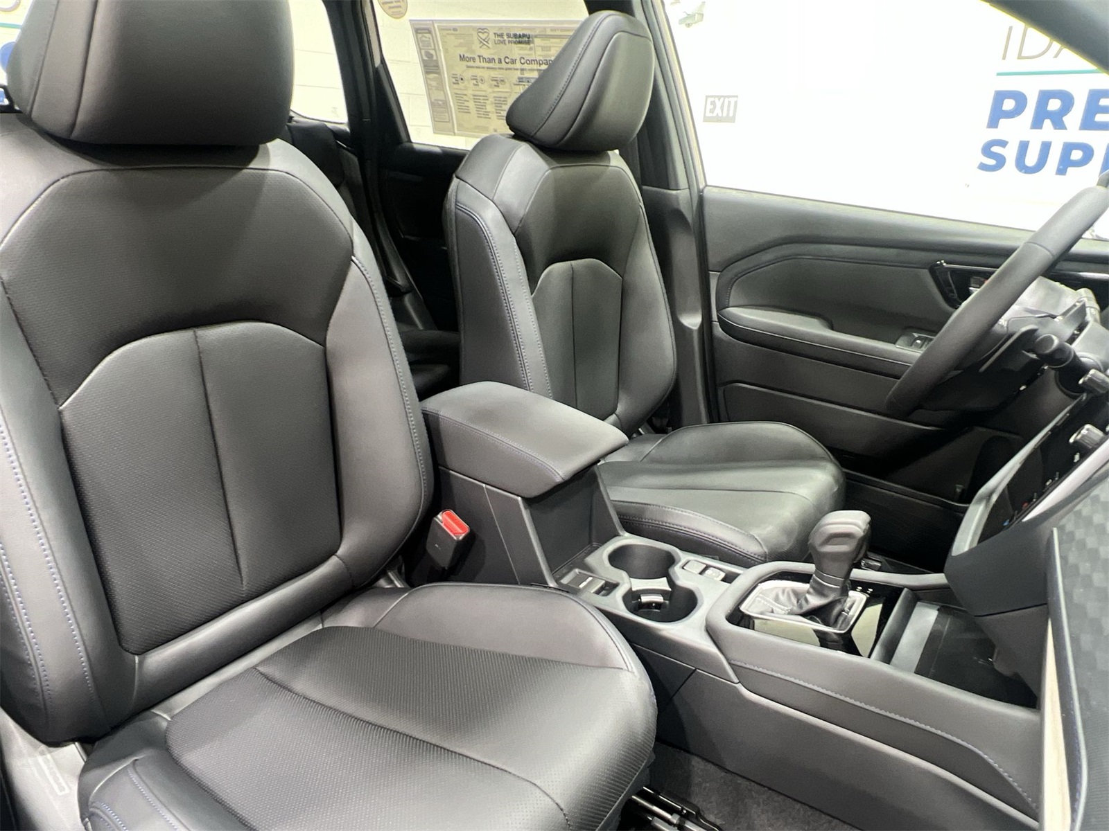 2025 Subaru Forester Limited photo 23
