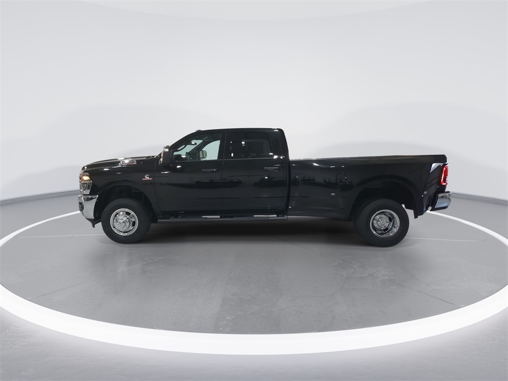 2026 Ram 3500 Tradesman photo 2