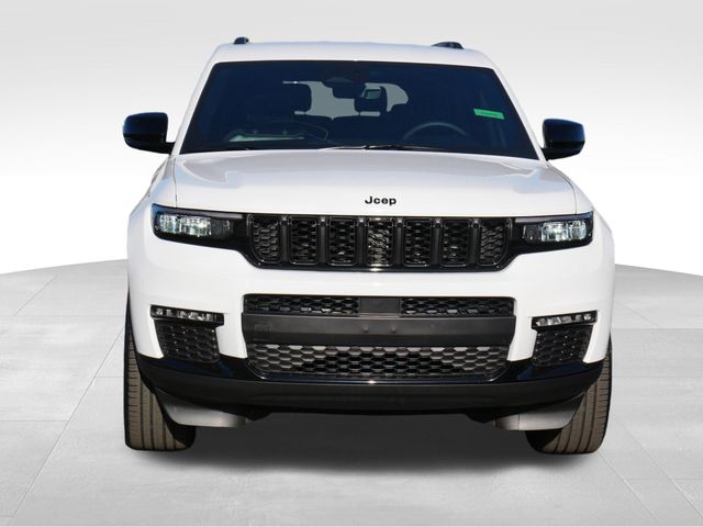 Used 2025 Jeep Grand Cherokee L Limited with VIN 1C4RJKBG8S8641833 for sale in Burnsville, Minnesota