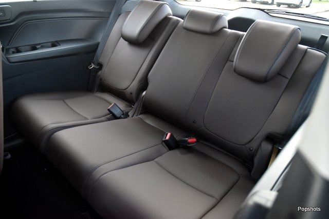 2026 Honda Odyssey Touring photo 12