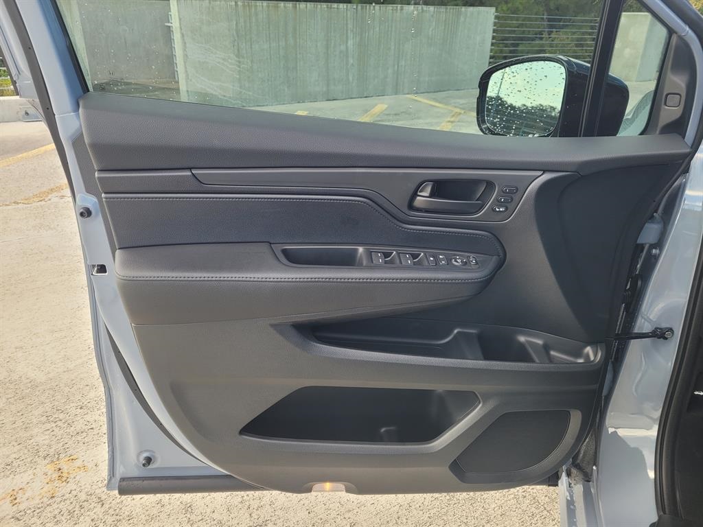 2026 Honda Odyssey photo 15