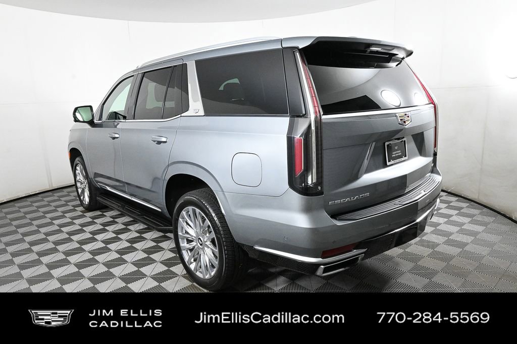 2024 Cadillac Escalade Premium Luxury photo 3
