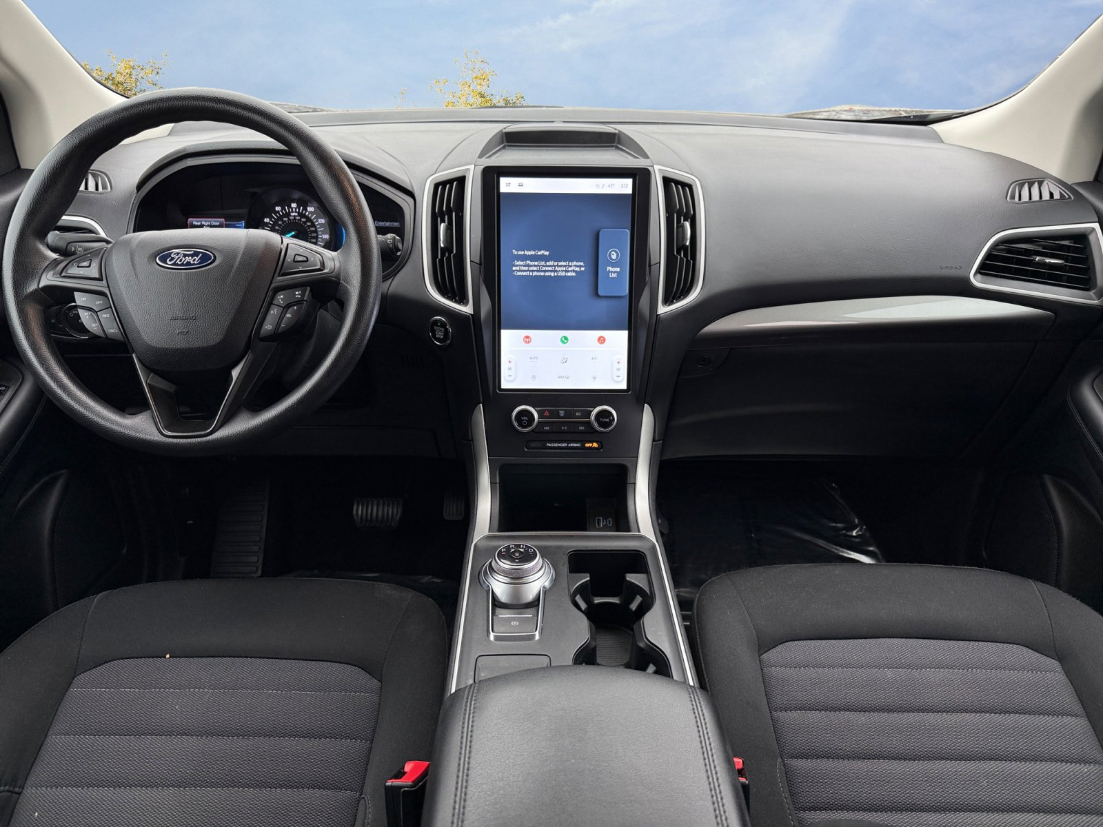 2022 Ford Edge SE photo 4