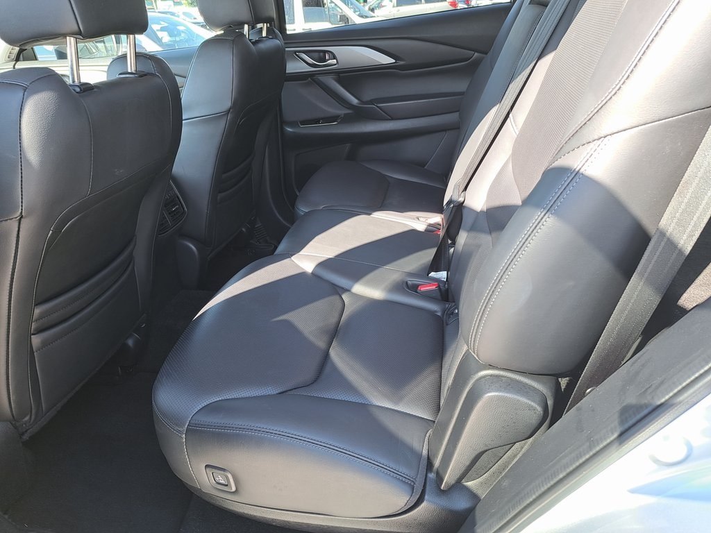 2023 Mazda CX-9 Touring photo 22