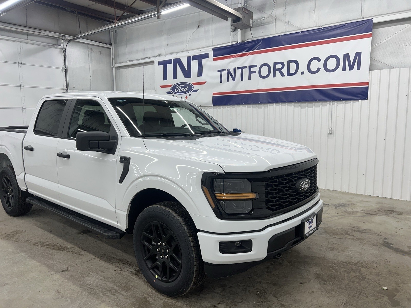 2025 Ford F-150 STX Base photo 4