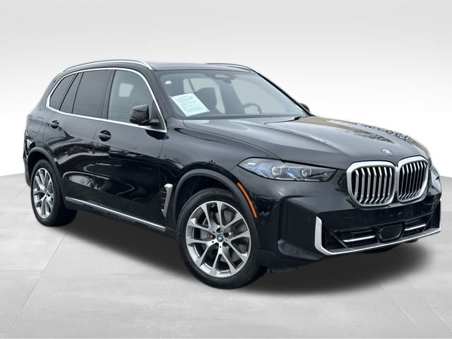 2025 BMW X5 50e's photo