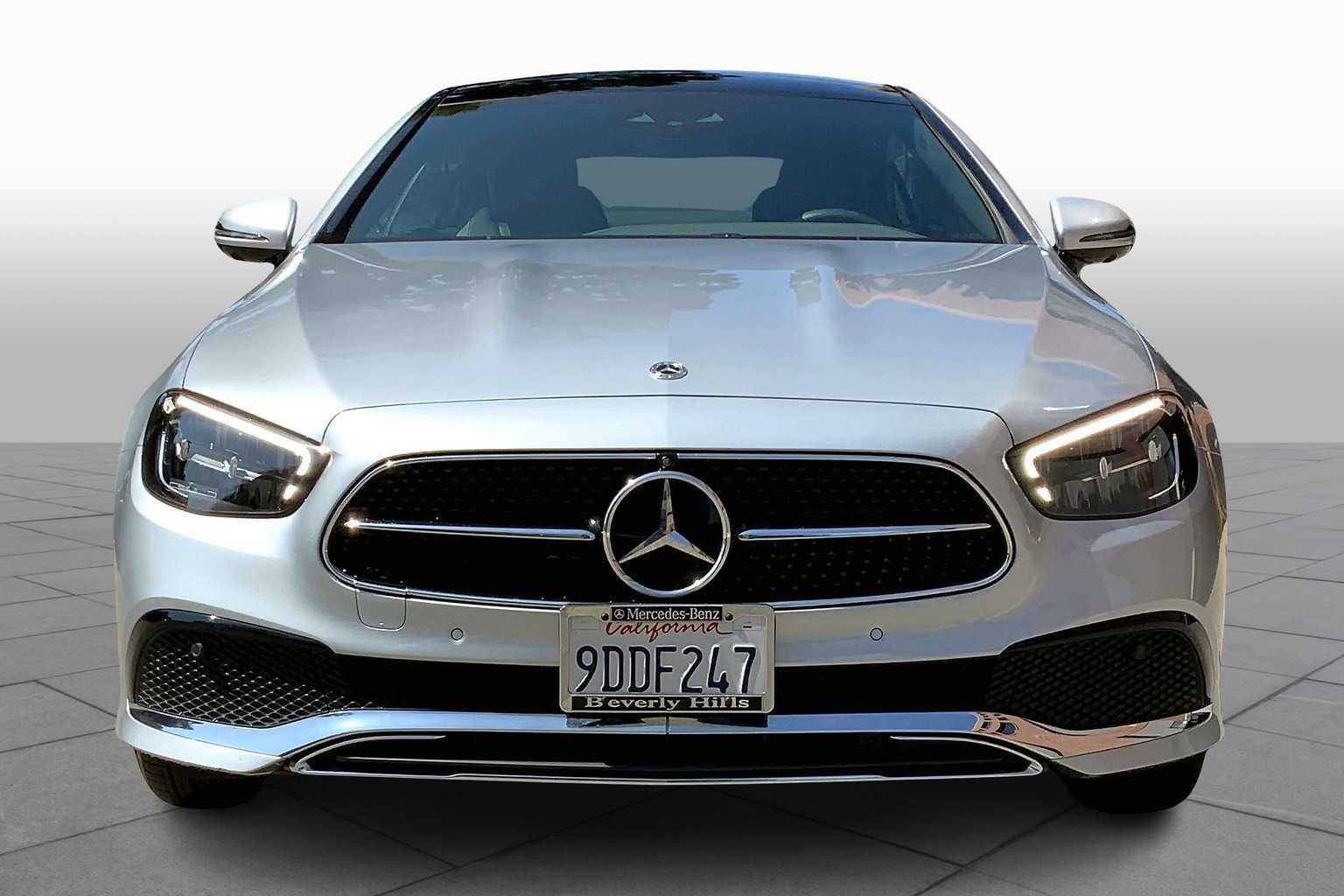 2022 Mercedes Benz E 450 photo 3