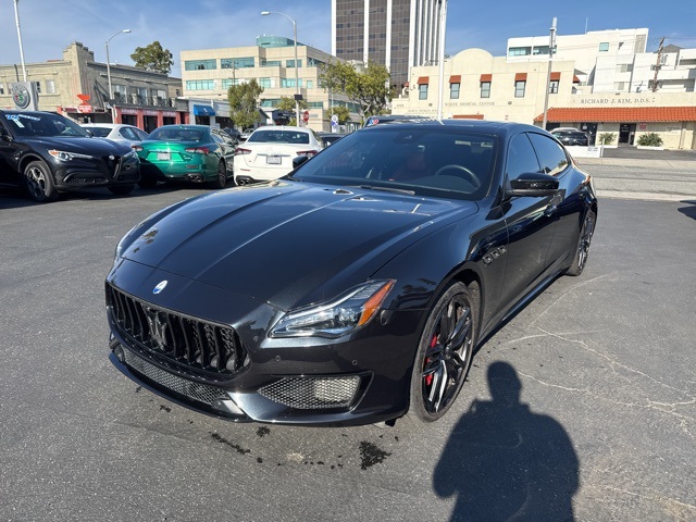 2022 Maserati Quattroporte Modena photo 2