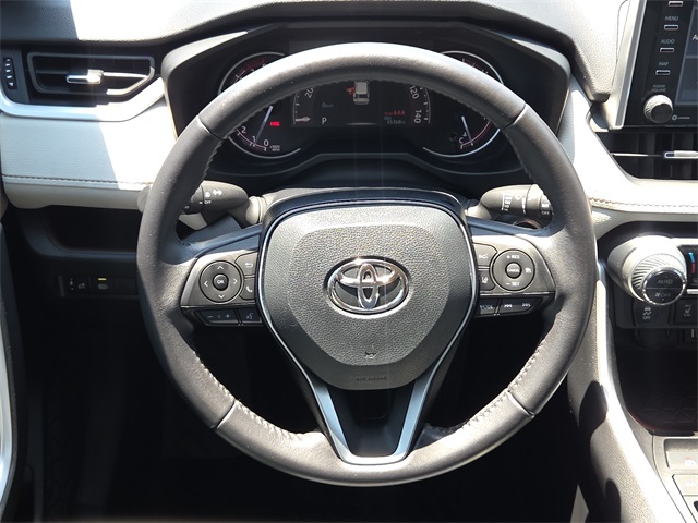 2021 Toyota RAV4 Limited photo 12