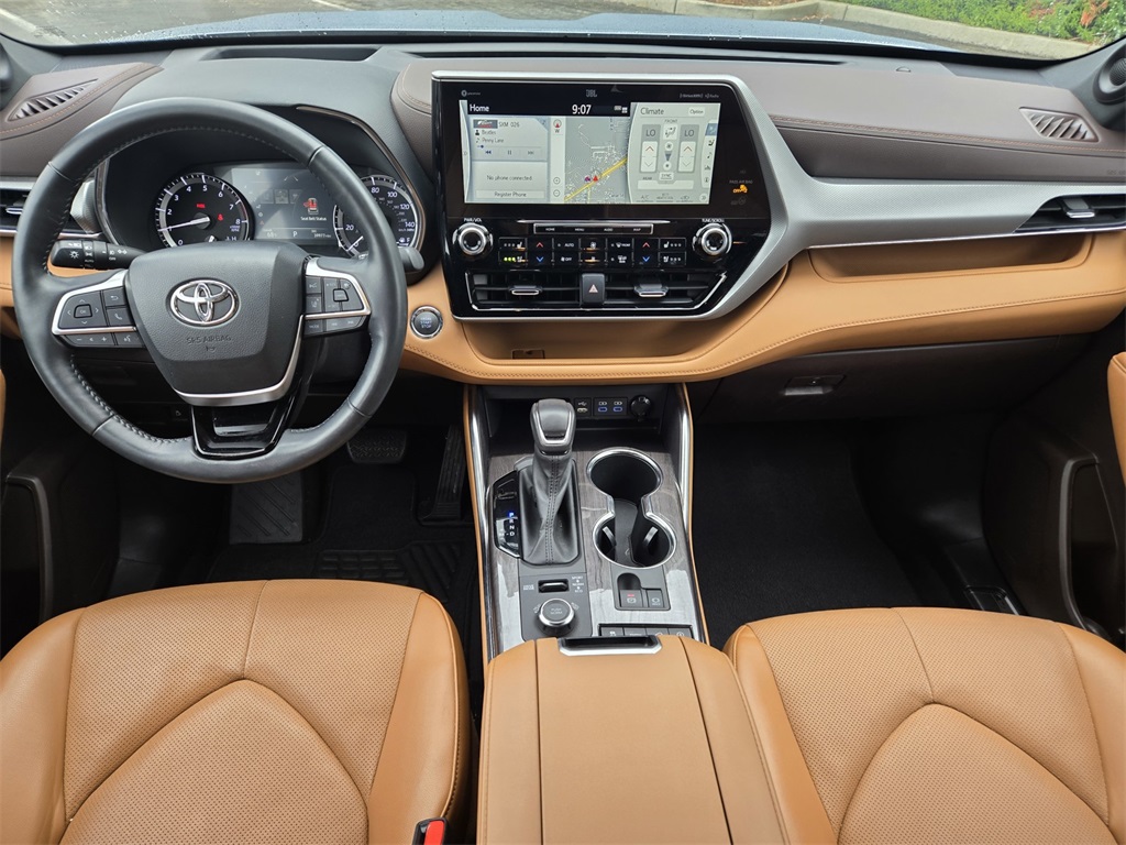 2022 Toyota Highlander Platinum photo 9
