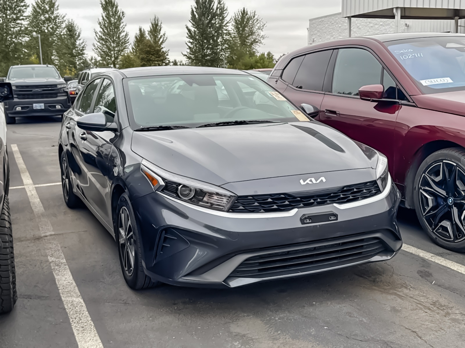2024 Kia Forte LXS photo 2