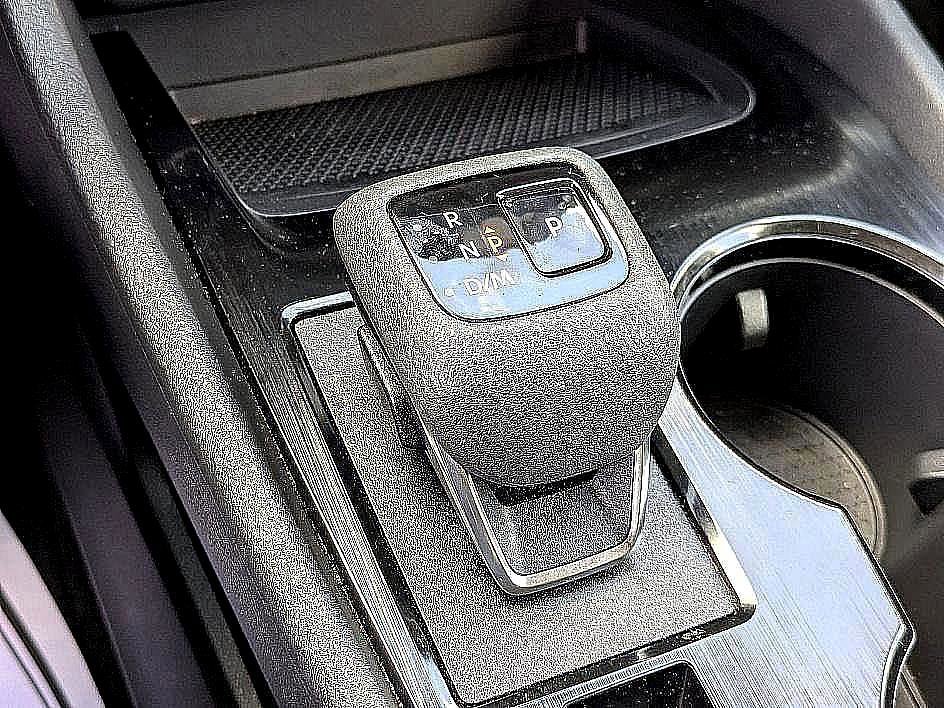 2023 Nissan Rogue SV photo 23