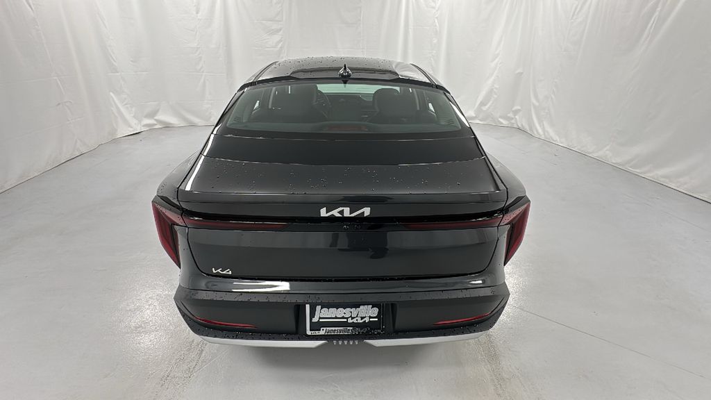 2025 Kia K4 LXS photo 4