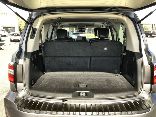 2023 Nissan Armada SL photo 17