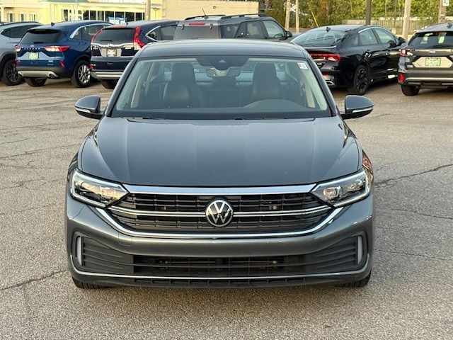 2023 Volkswagen Jetta 1.5T SEL photo 10