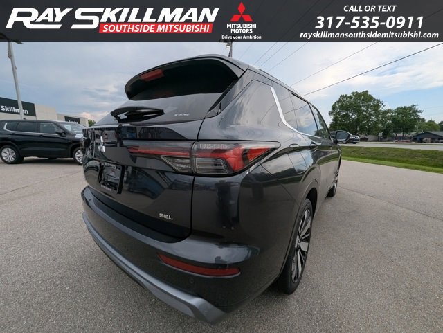 2025 Mitsubishi Outlander SEL photo 5
