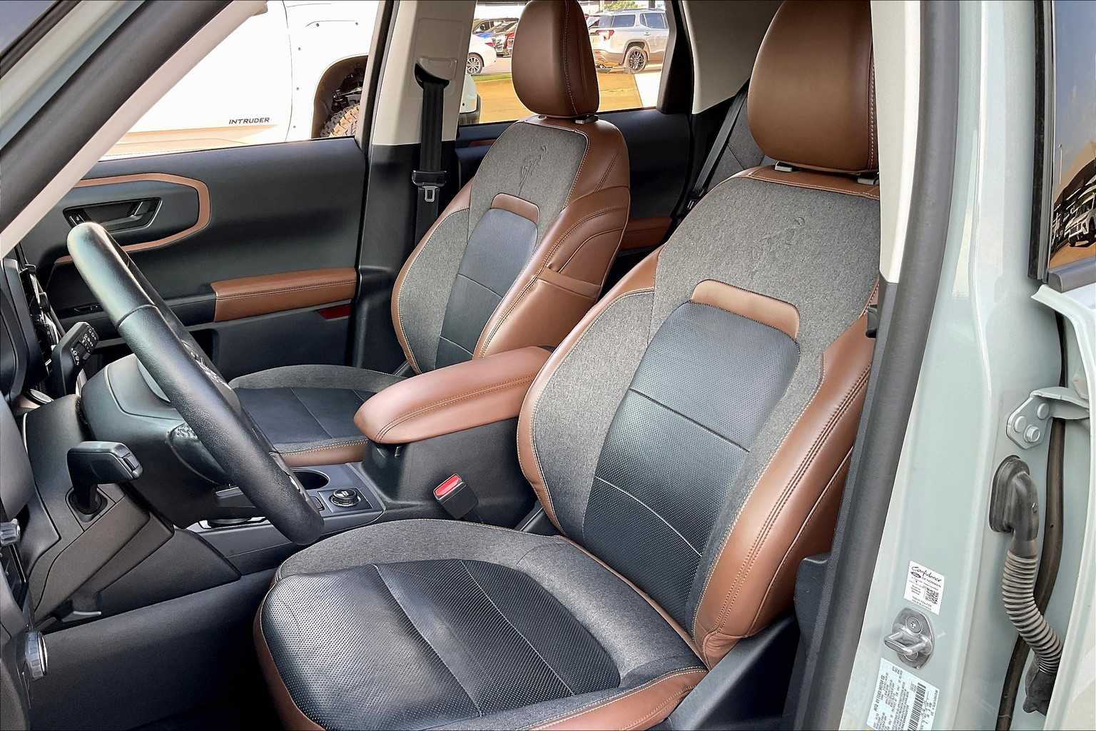 2022 Ford Bronco Sport Outer Banks photo 7