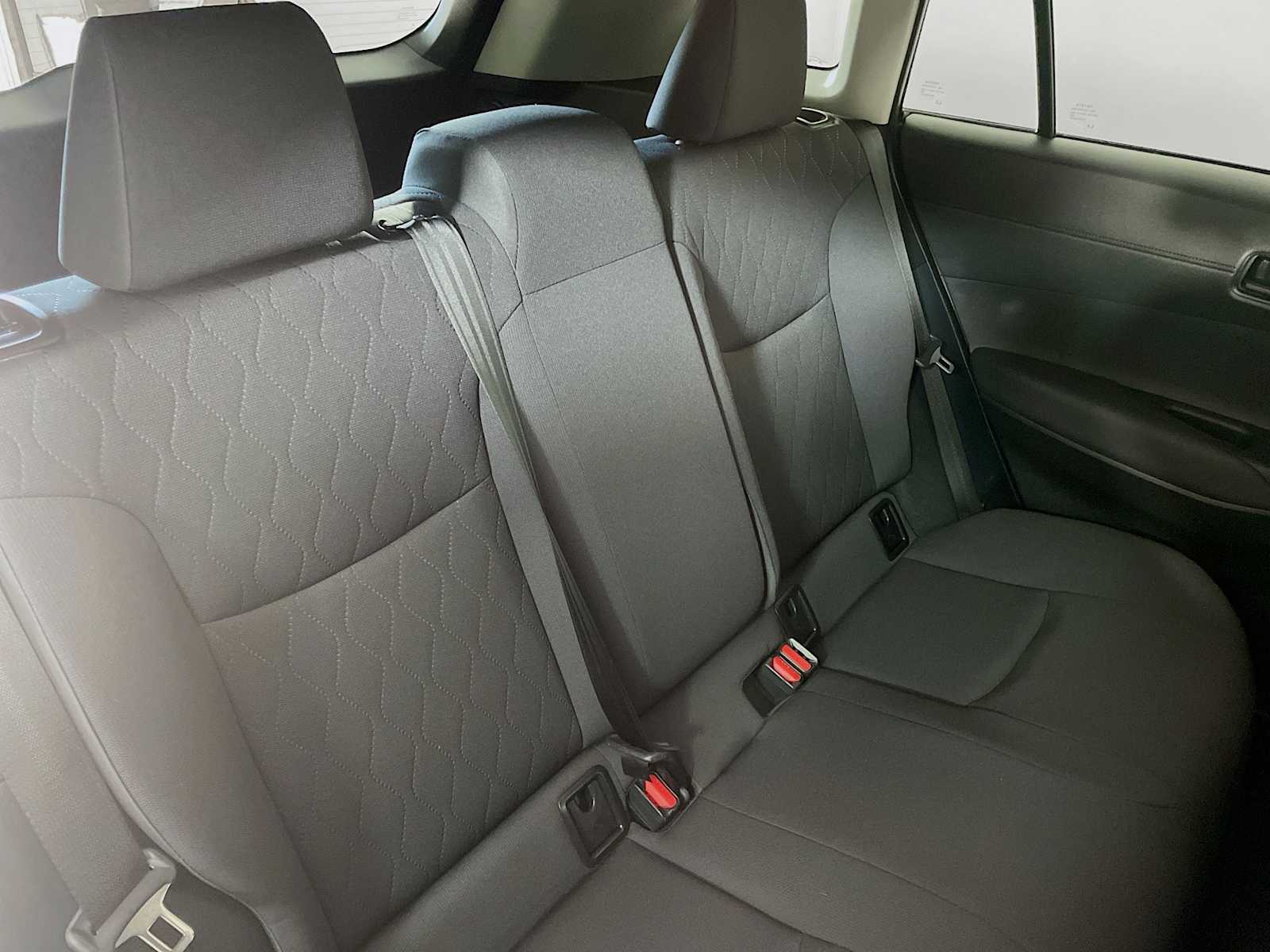2023 Toyota Corolla Cross LE photo 23