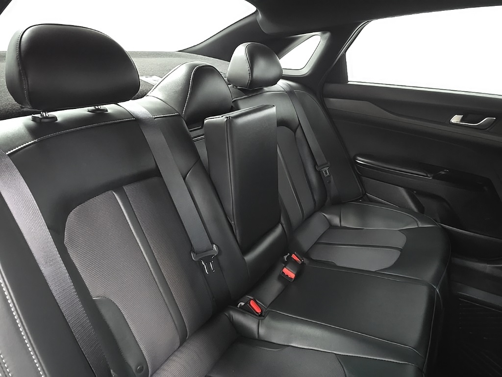 2023 Kia K5 GT-Line photo 16