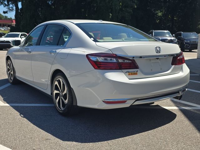 2017 Honda Accord EX-L photo 3