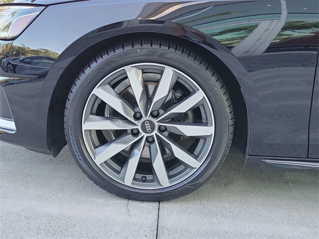 2021 Audi A4 40 Premium Quattro photo 11