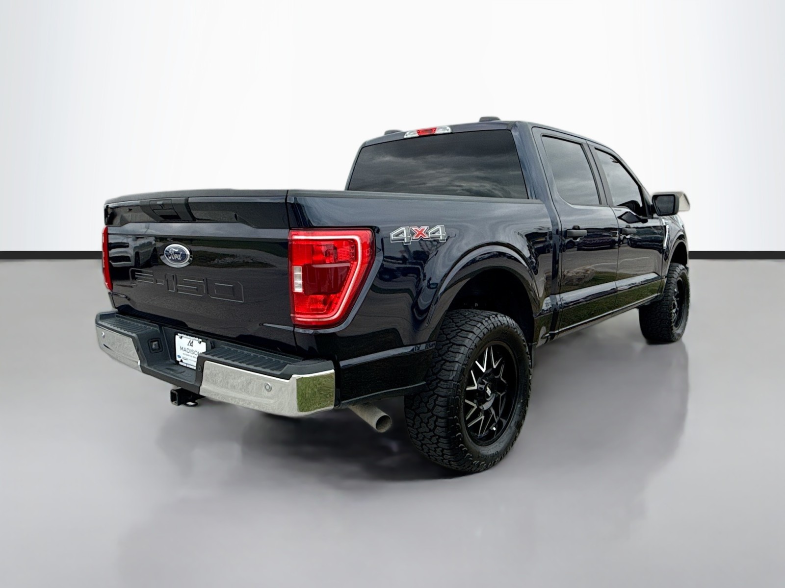 2023 Ford F-150 XLT photo 5