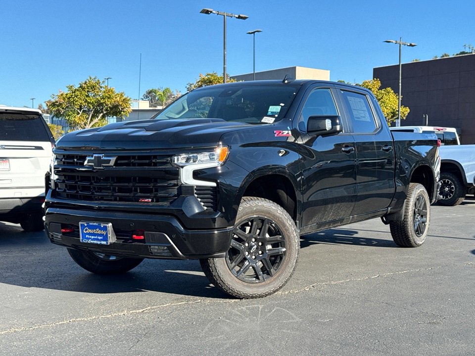 2026 Chevrolet Silverado Trail Boss LT photo 2