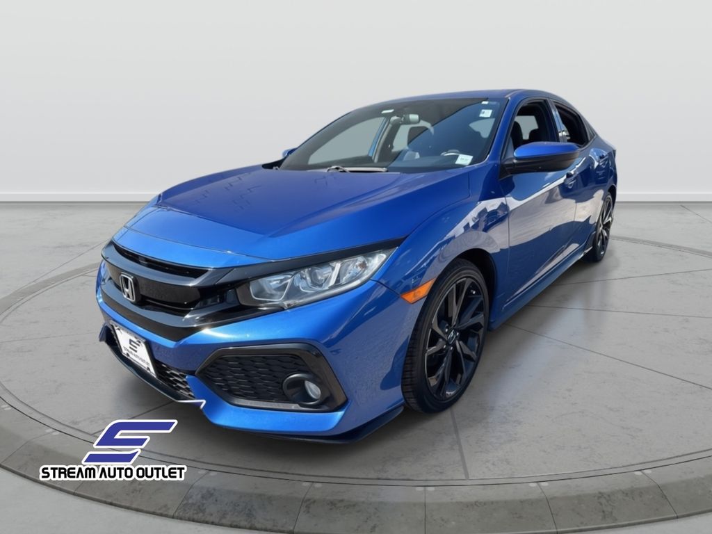 2018 Honda Civic Sport photo 4
