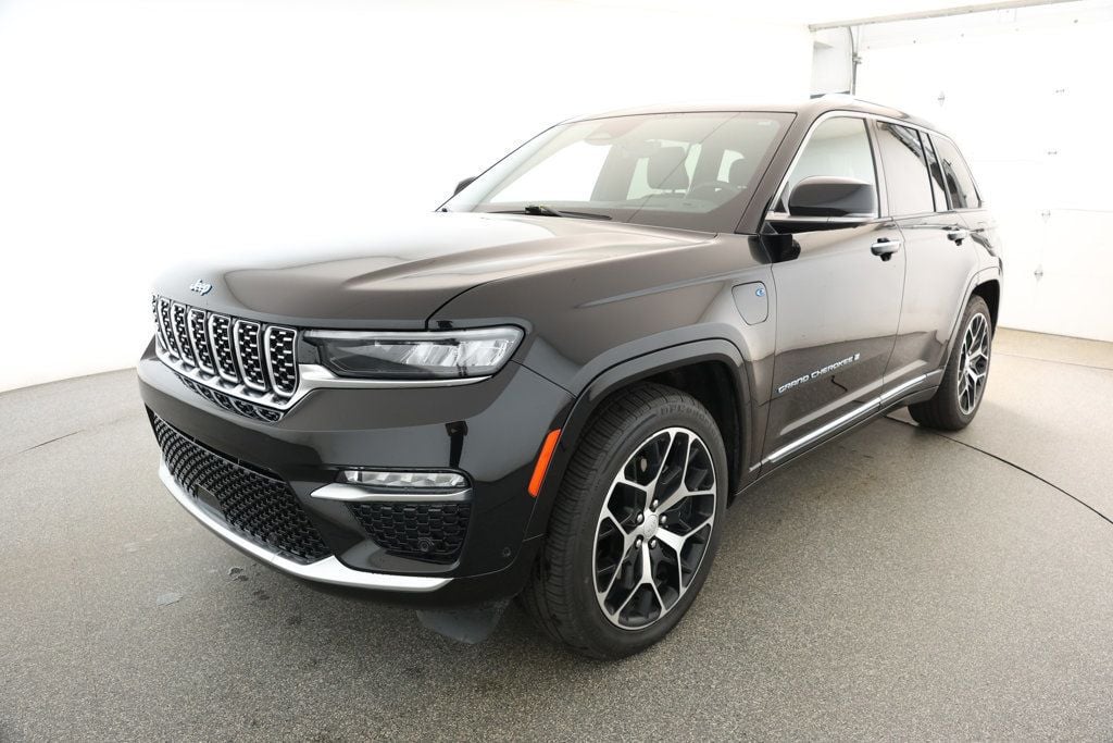 2022 Jeep Grand Cherokee Summit 4xe's photo