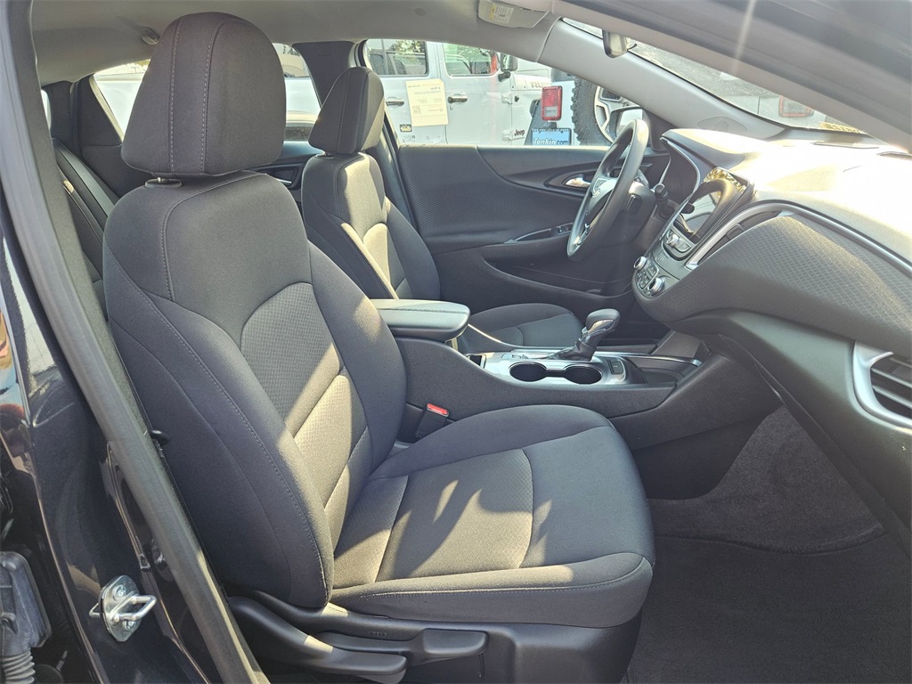 2023 Chevrolet Malibu 1LT photo 29