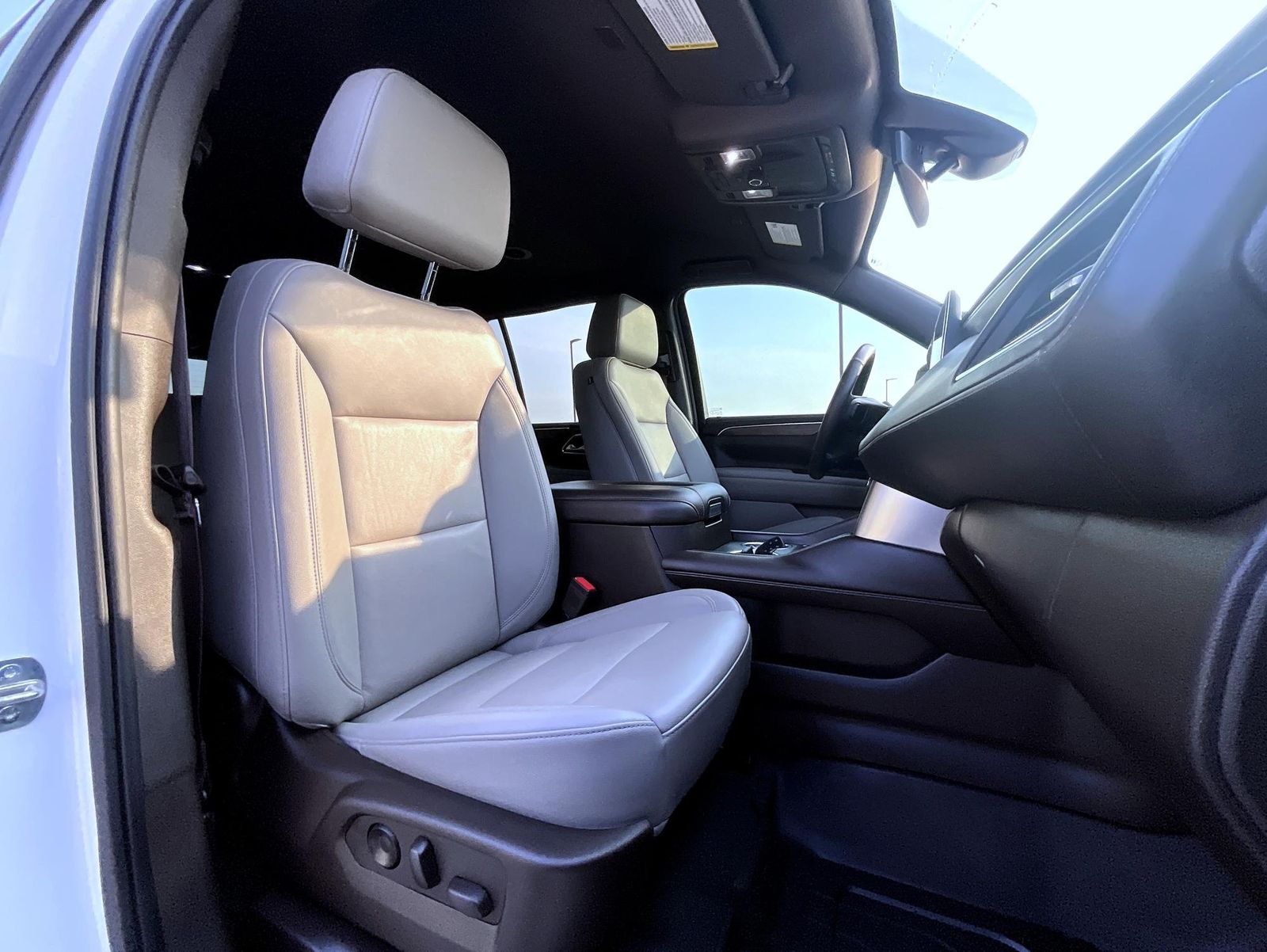 2022 Chevrolet Tahoe Z71 photo 15