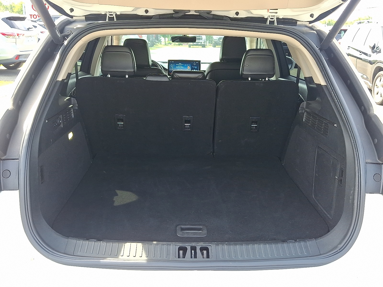 2021 Lincoln Nautilus Standard photo 25
