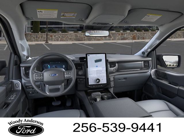 2025 Ford F-150 Lightning photo 9