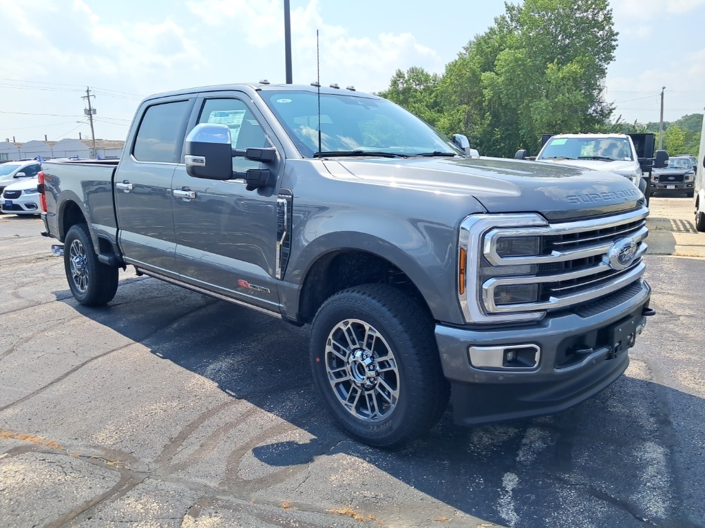 2025 Ford F-250 Platinum photo 2