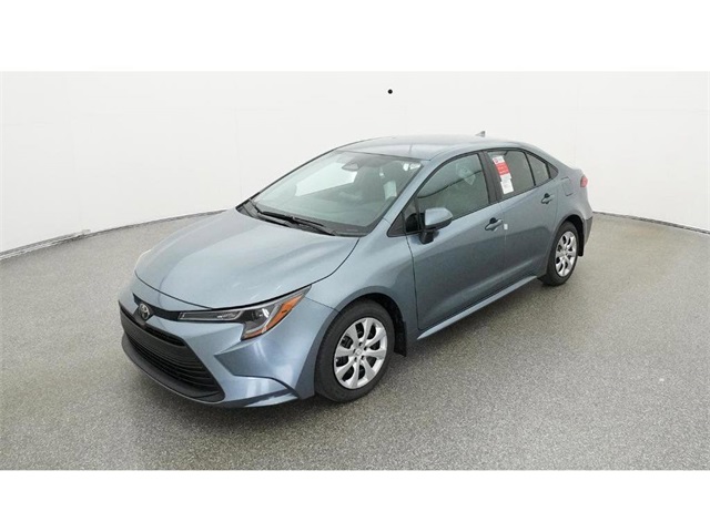 2026 Toyota Corolla LE's photo