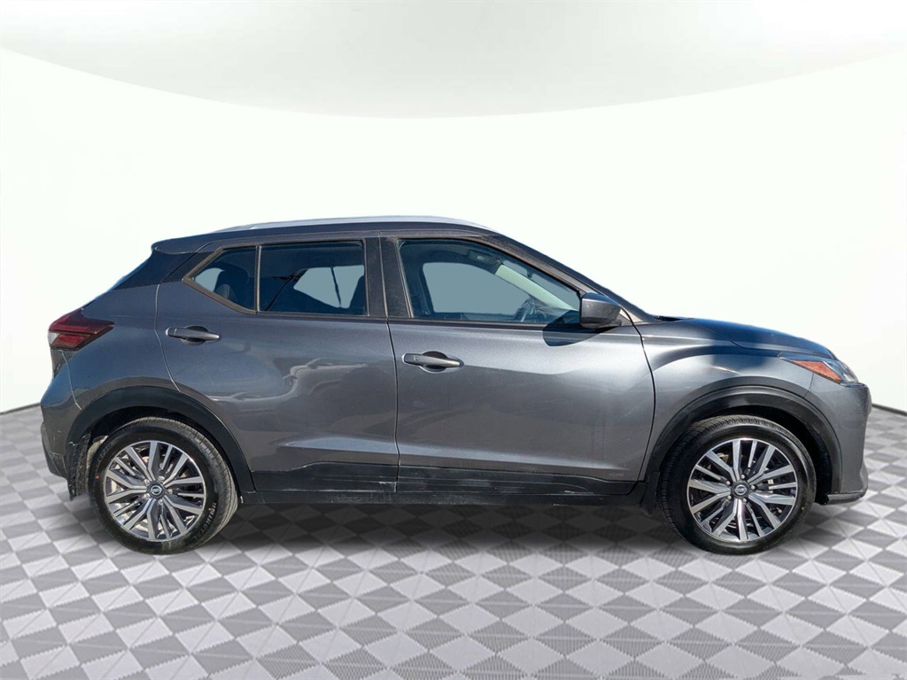 Used 2021 Nissan Kicks SV with VIN 3N1CP5CV8ML511173 for sale in Lake City, FL