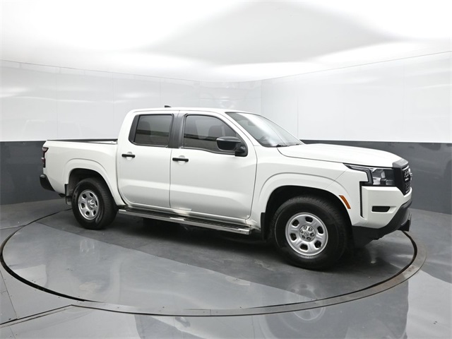 2022 Nissan Frontier S photo 16
