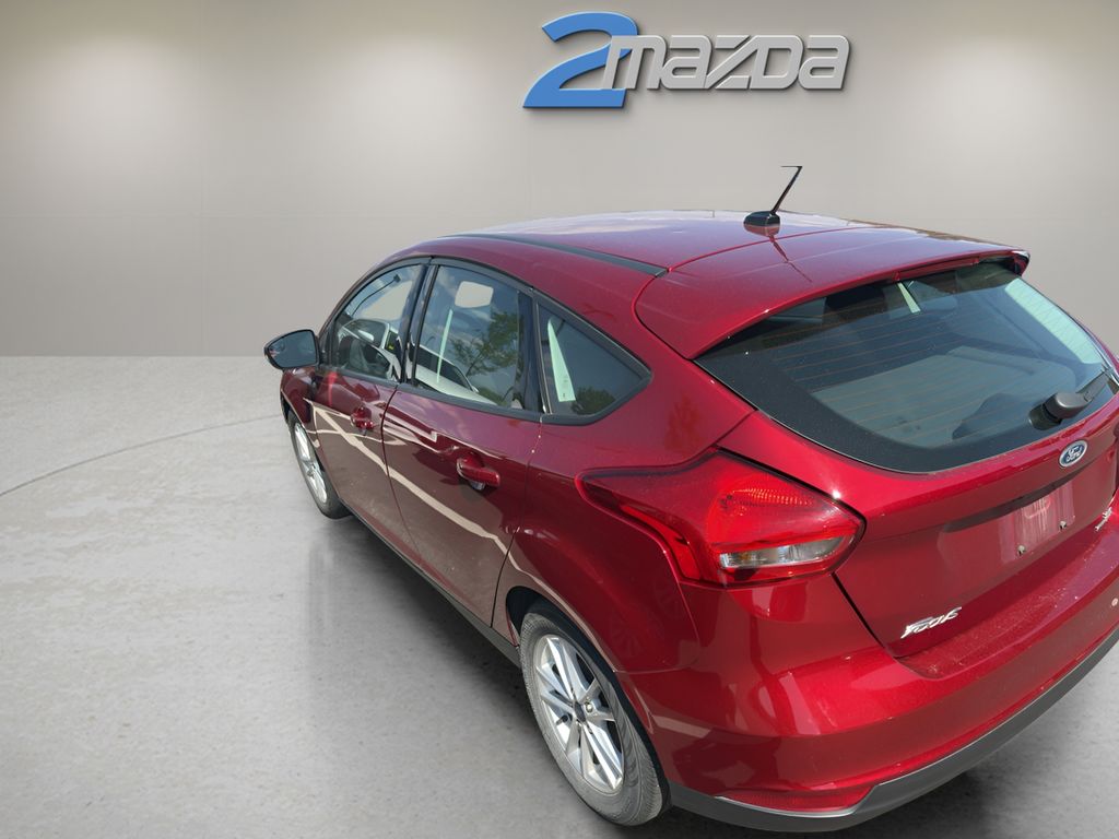 2014 Ford Focus SE photo 3