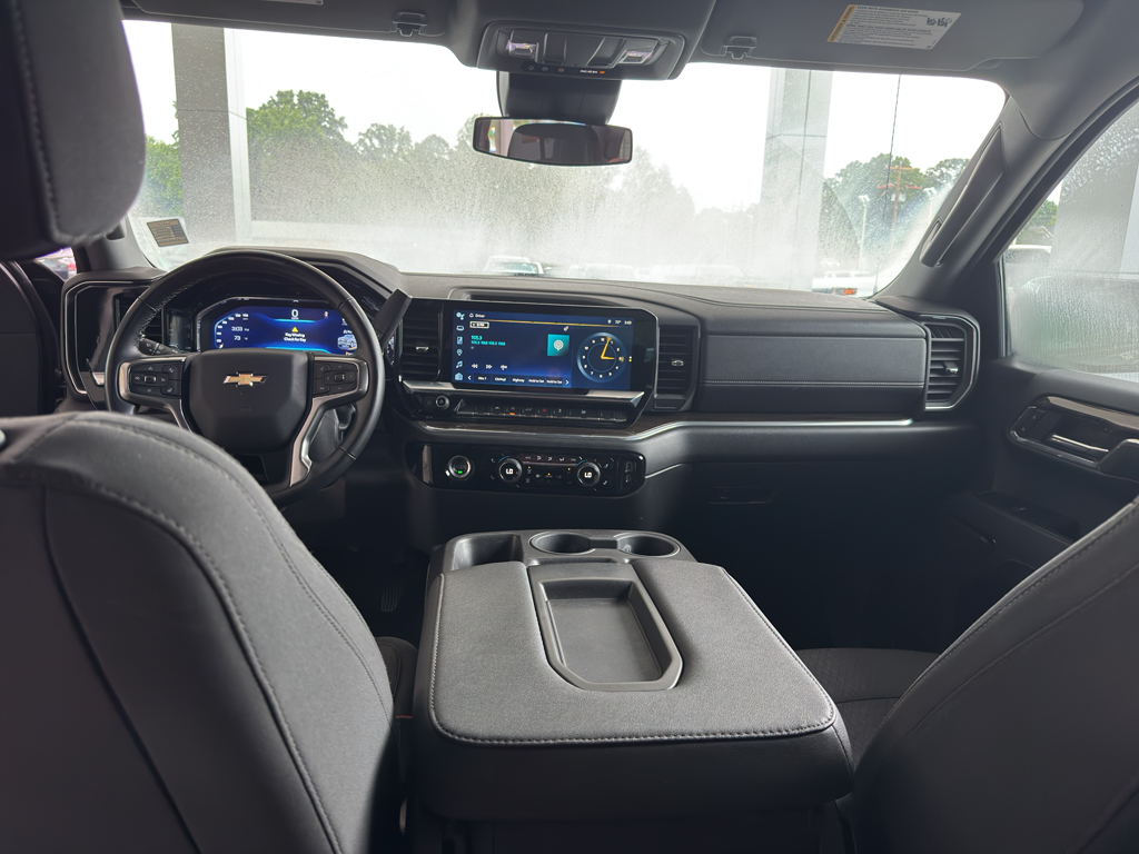 2023 Chevrolet Silverado 1500 LT photo 18