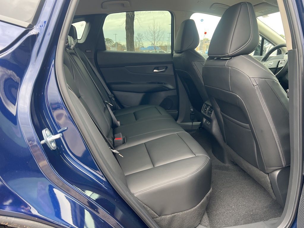 2025 Nissan Murano SV photo 16